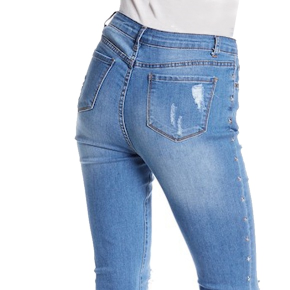 Fray Step Hem Straight Embellished Jeans - Picture 4 of 9